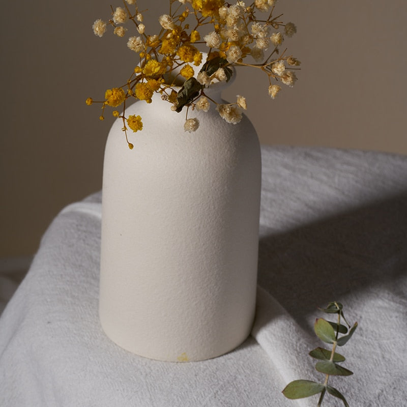 Minimalist  3-Piece Nordic Ceramic Vase Set