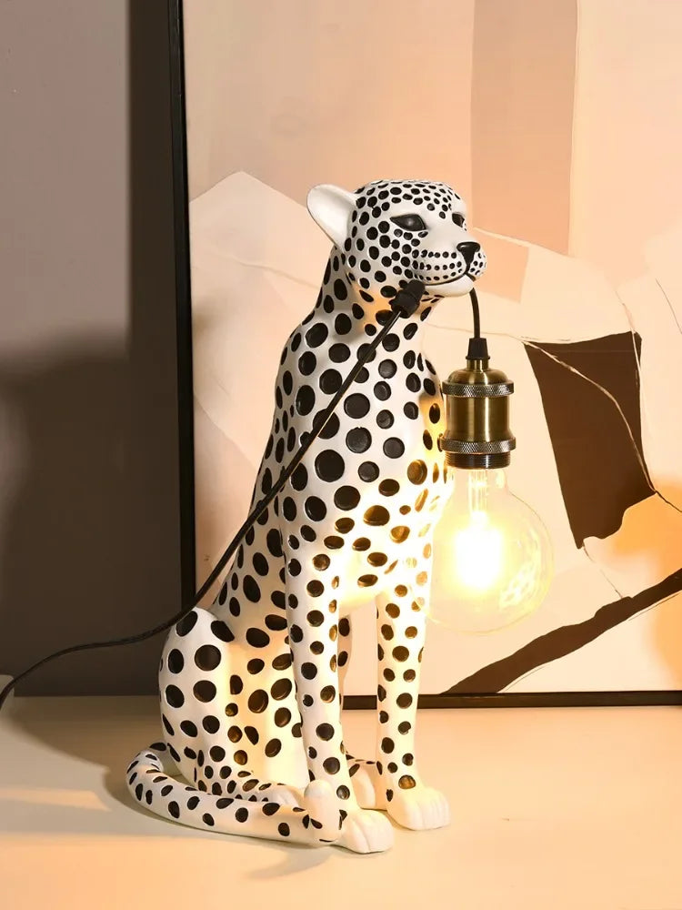 Modern Cheetah Sculpture Table Lamp