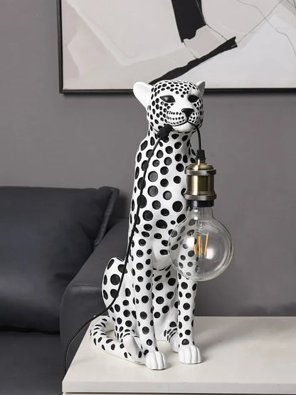Modern Cheetah Sculpture Table Lamp