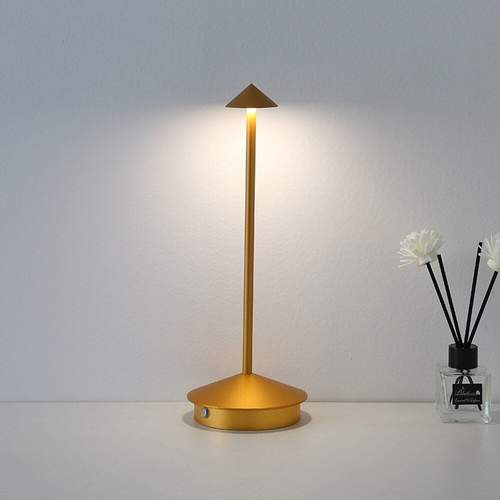 Sleek Arrow - 5V USB Rechargeable Lamp