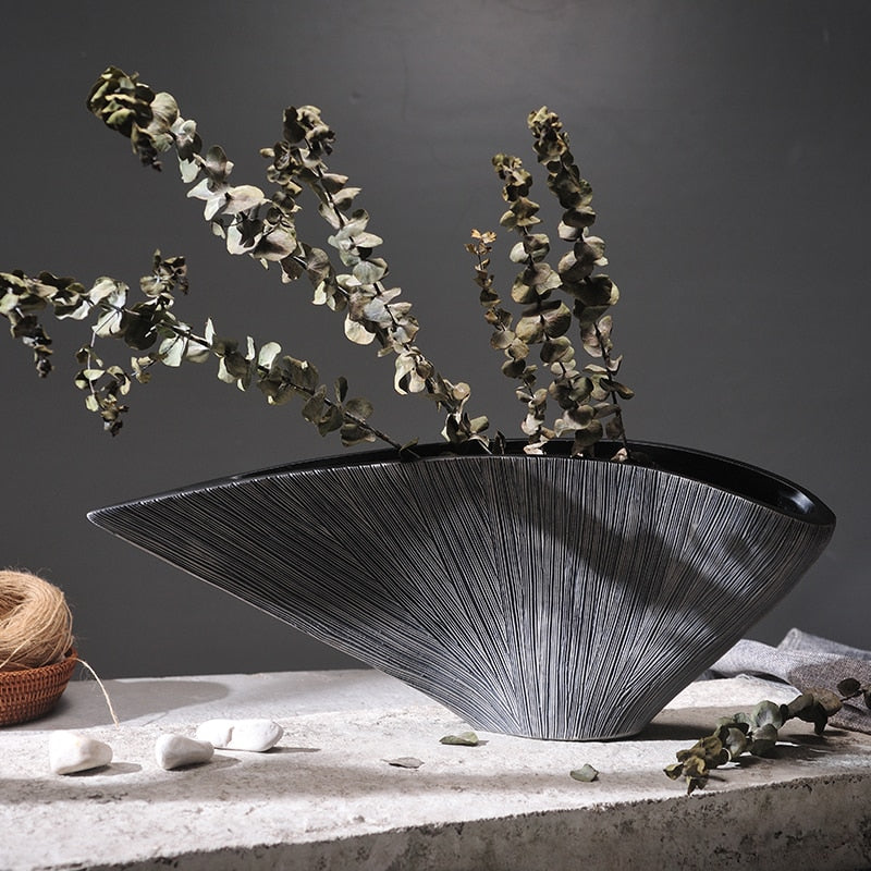 Nordic Fan-Shaped Resin Vases