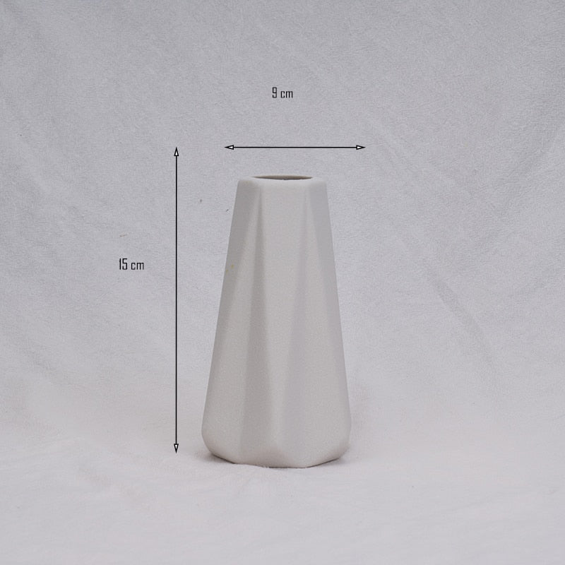 Minimalist  3-Piece Nordic Ceramic Vase Set
