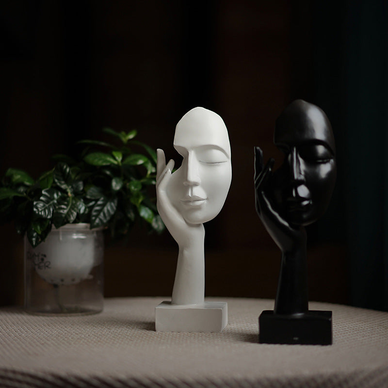 Elegant Abstract Face Sculpture - Modern Resin Art Figurine